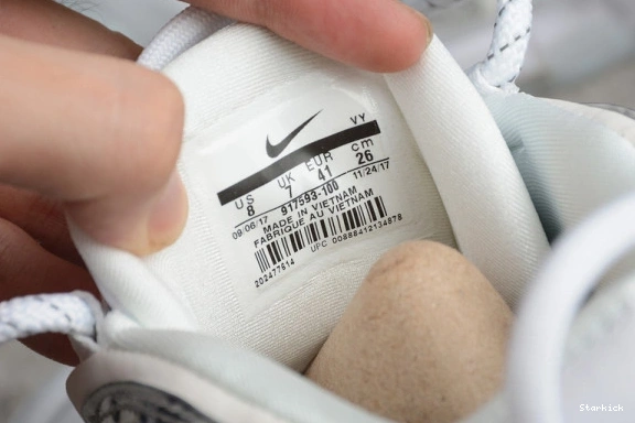 917593-100 (W) More Air Chrome Uptempo White 1031